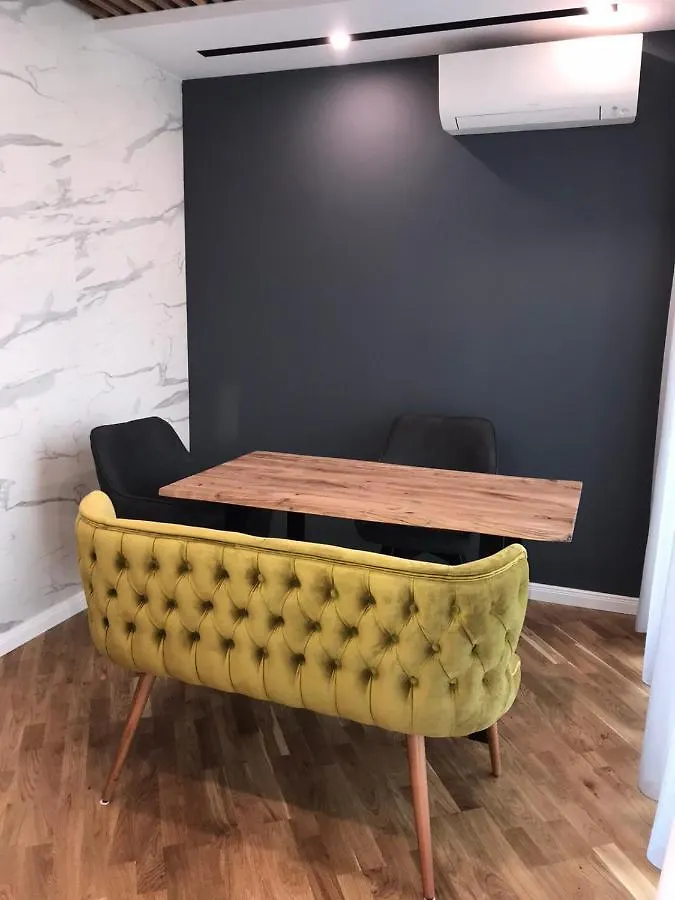 Sim Residence 소피아